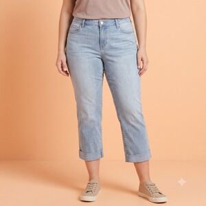 New York & Company Soho Curvy Crop Light Wash Denim Jeans Women's Size 14 EUC